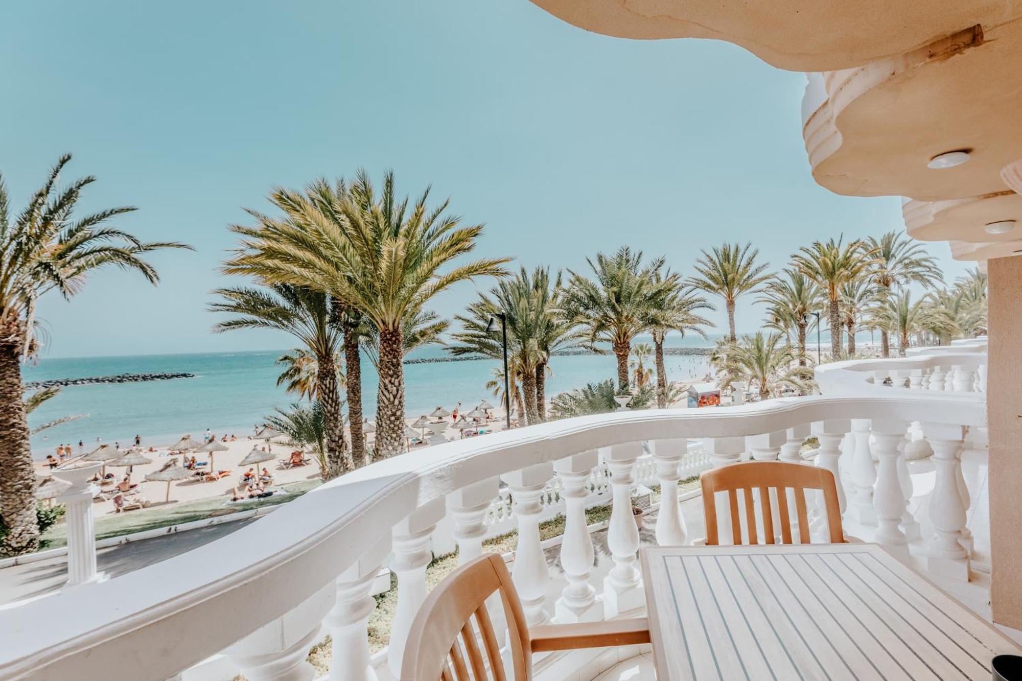 Hotel Cleopatra Palace Playa de las Americas  Exterior foto